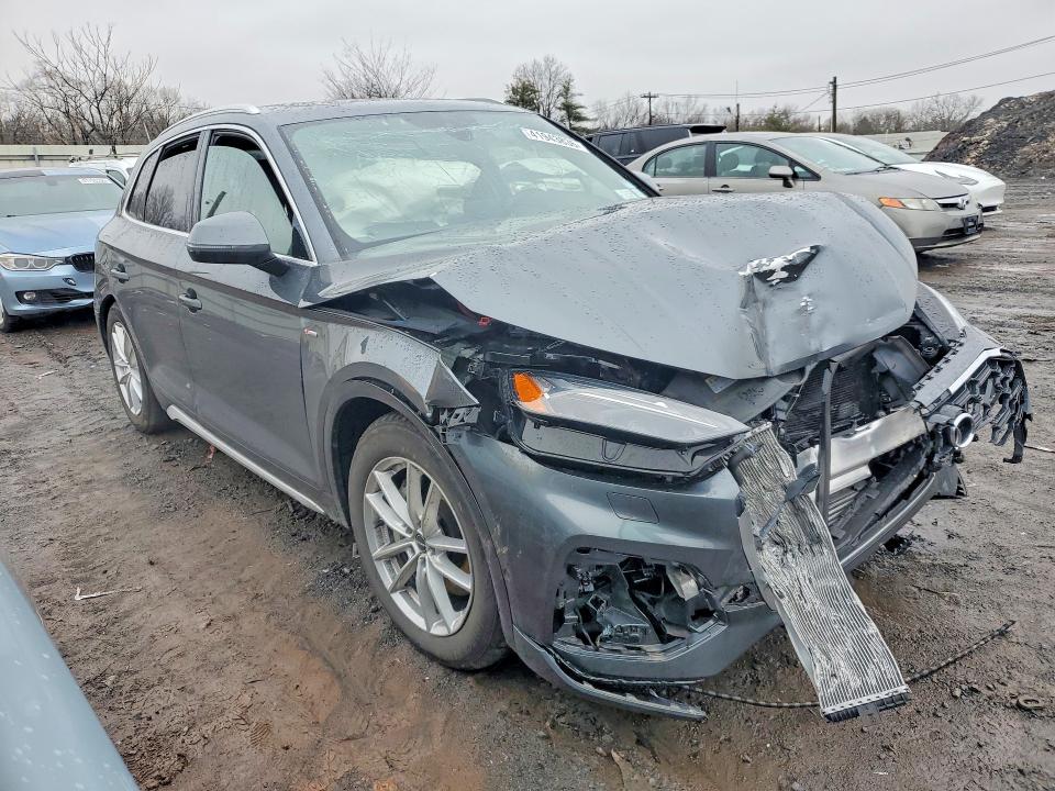 41943836 :رقم المزاد ، WA1F2BFY0P2089090 vin ، 2023 Audi Q5 E مزاد بيع