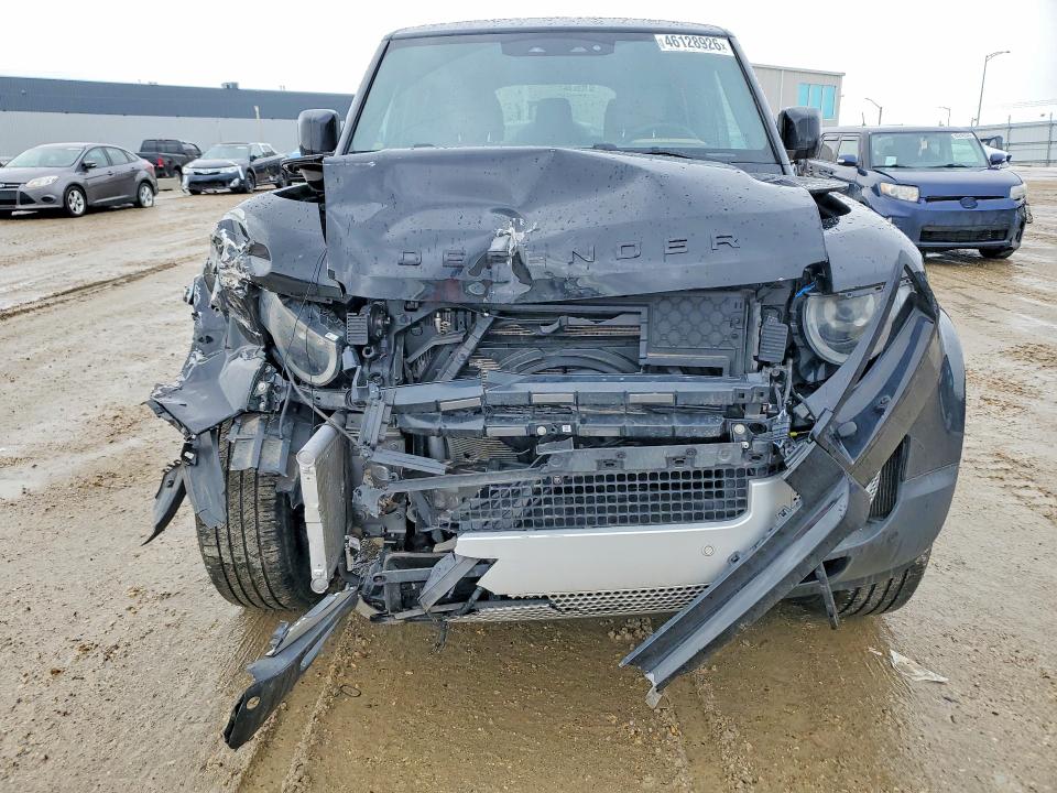 2025 Land Rover Defender მანქანა იყიდება აუქციონზე, vin: SALEJEEU7S2416221, აუქციონის ნომერი: 46128926