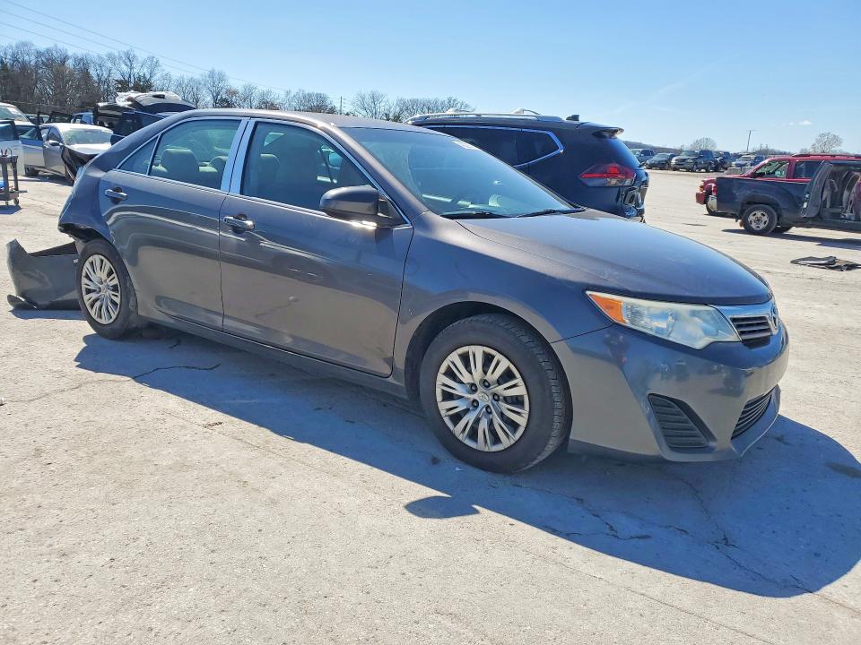 46229706 :رقم المزاد ، 4T1BF1FK3EU854613 vin ، 2014 Toyota Camry مزاد بيع