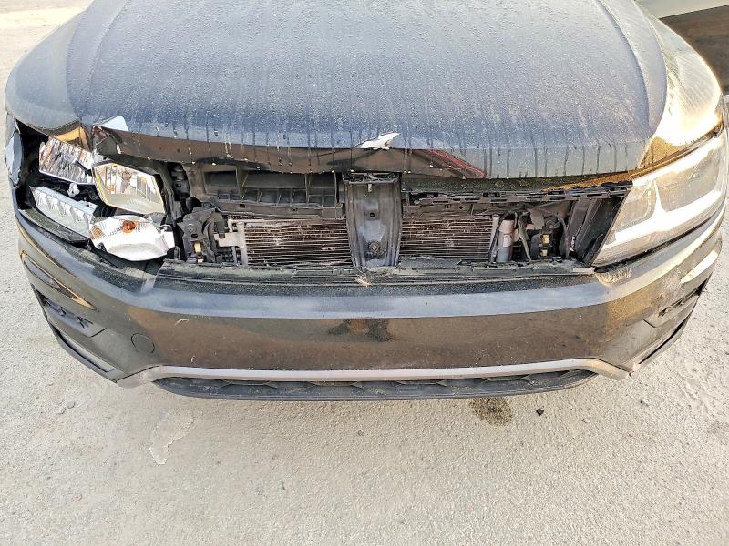 Aukcja sprzedaży 2018 Volkswagen Tiguan, vin: 3VV3B7AX4JM021042, numer aukcji: 45480396