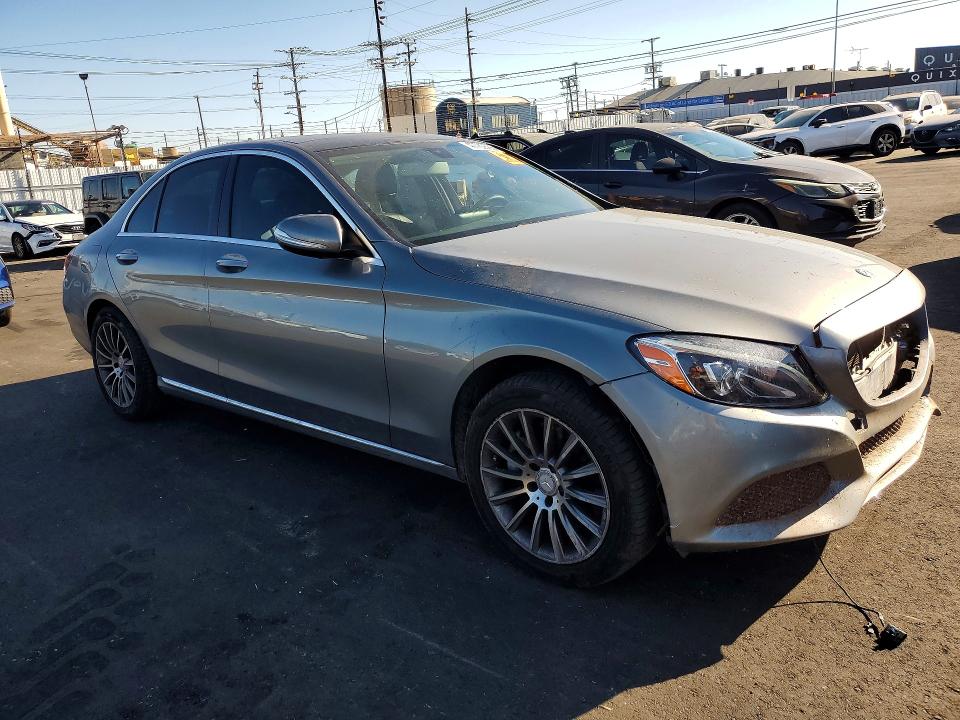 47762566 :رقم المزاد ، 55SWF4KB7FU015652 vin ، 2015 Mercedes-benz C مزاد بيع