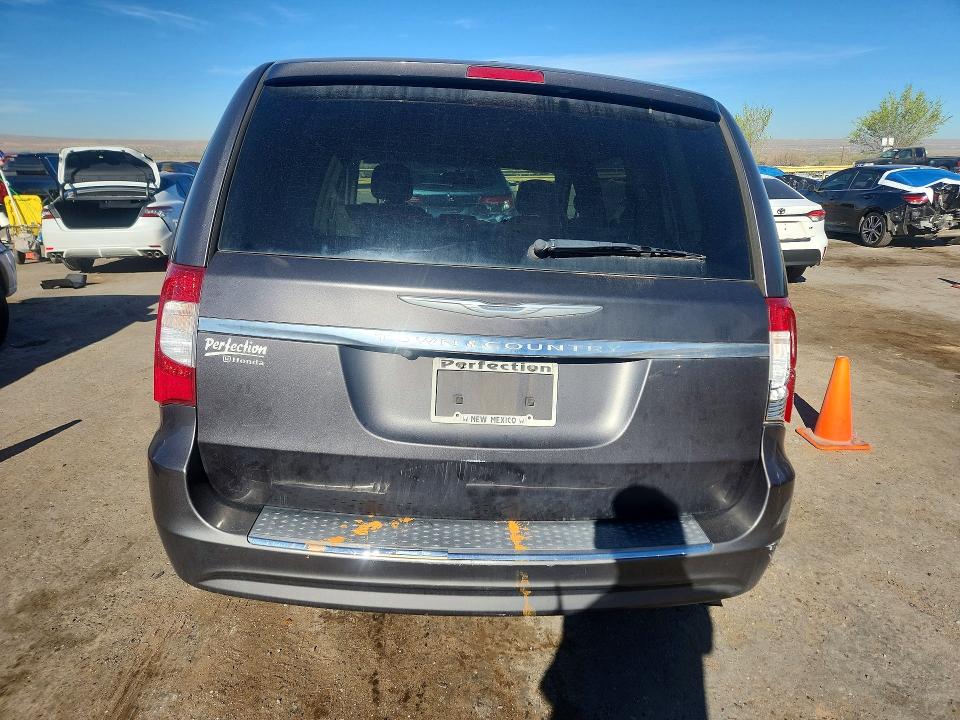 45889846 :رقم المزاد ، 2C4RC1BG5FR505822 vin ، 2015 Chrysler Town & Country مزاد بيع