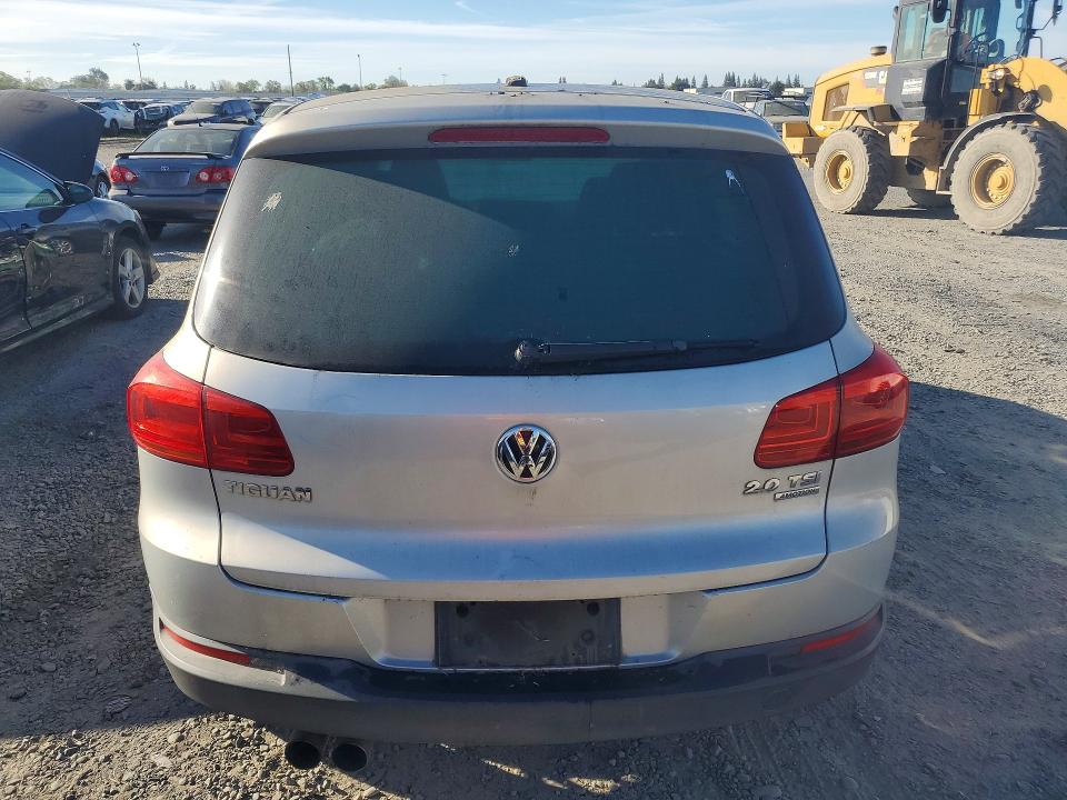 46070426 :رقم المزاد ، WVGBV7AX6CW600808 vin ، 2012 Volkswagen Tiguan مزاد بيع