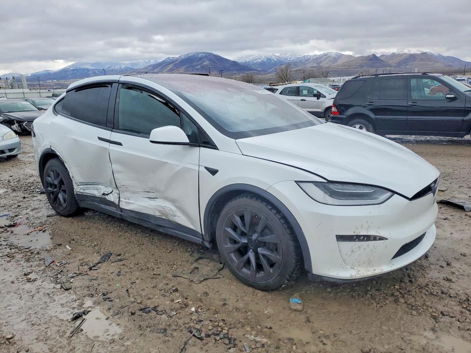 79741415 :رقم المزاد ، 7SAXCBE56PF366811 vin ، 2023 Tesla Model X مزاد بيع