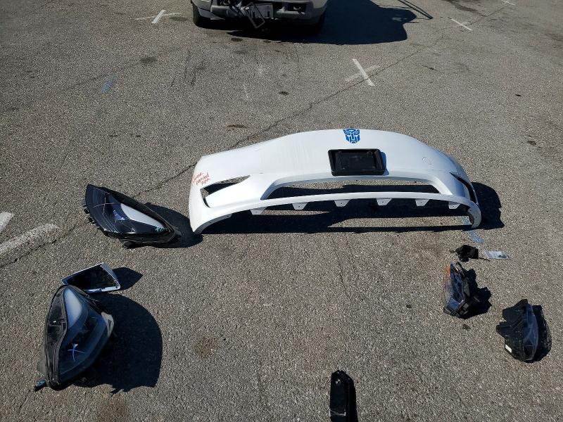 2024 Tesla Model Y მანქანა იყიდება აუქციონზე, vin: 7SAYGDEDXRF201522, აუქციონის ნომერი: 79655015