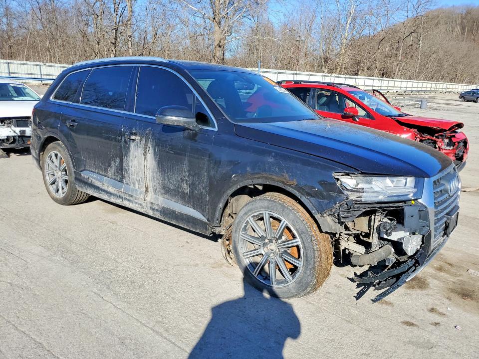 2019 Audi Q7 მანქანა იყიდება აუქციონზე, vin: WA1LHAF76KD027371, აუქციონის ნომერი: 45492526