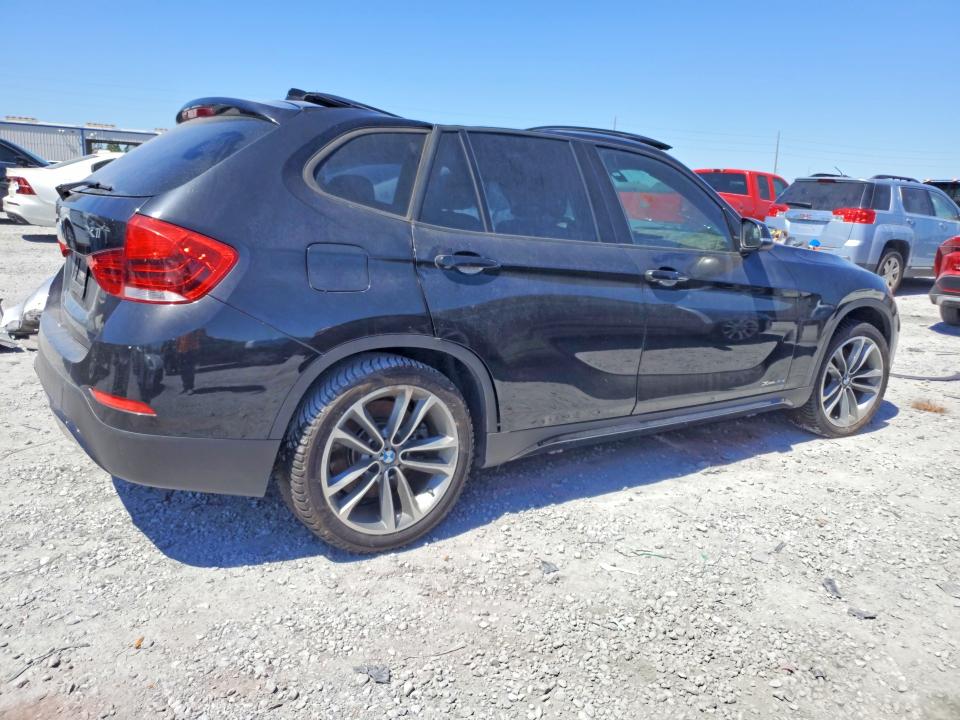 2013 Bmw X1 მანქანა იყიდება აუქციონზე, vin: WBAVM5C52DVL63968, აუქციონის ნომერი: 46733386