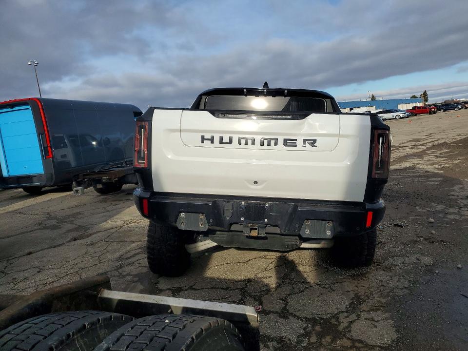 47110816 :رقم المزاد ، 1GT40FDA1NU100132 vin ، 2022 Gmc Hummer Pickup مزاد بيع
