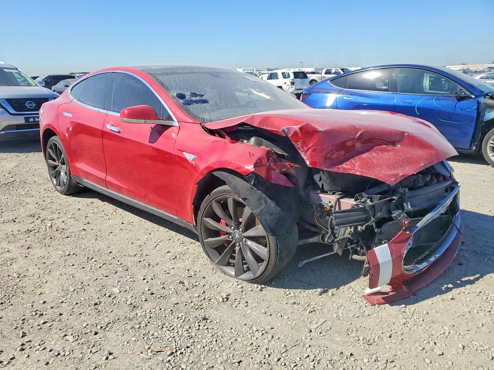 2015 Tesla Model S მანქანა იყიდება აუქციონზე, vin: 5YJSA1H27FFP70191, აუქციონის ნომერი: 46552966