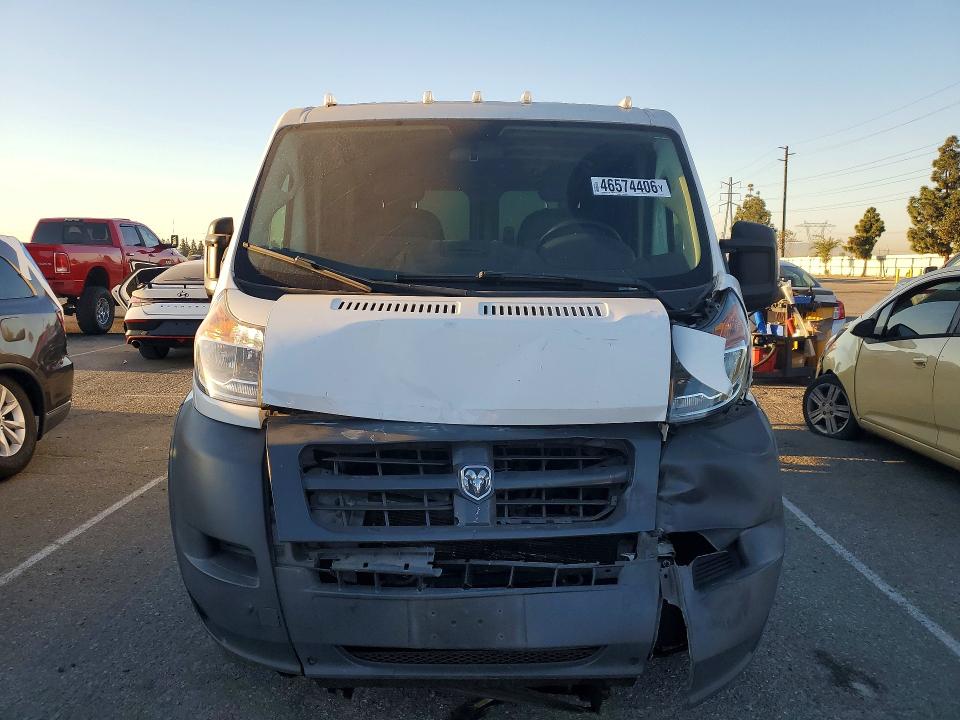 46574406 :رقم المزاد ، 3C6TRVAG5HE546458 vin ، 2017 Ram Promaster 1500 مزاد بيع