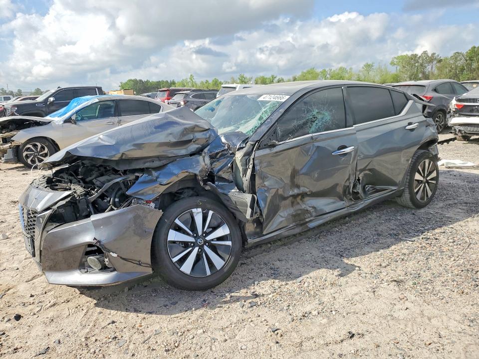 2020 Nissan Altima მანქანა იყიდება აუქციონზე, vin: 1N4BL4DW1LC183567, აუქციონის ნომერი: 47124666