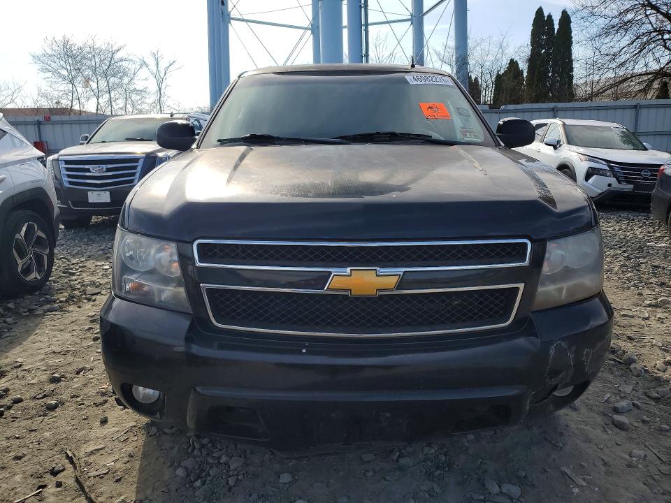 46982226 :رقم المزاد ، 1GNSKJE79DR251185 vin ، 2013 Chevrolet Suburban مزاد بيع