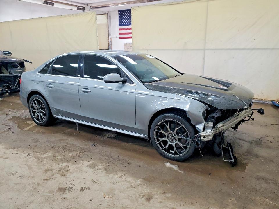 79114605 :رقم المزاد ، WAUFFAFL3FN020557 vin ، 2015 Audi A4 مزاد بيع