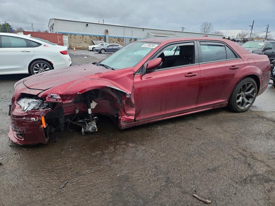 41798256 :رقم المزاد ، 2C3CCADG6NH251713 vin ، 2022 Chrysler 300 مزاد بيع