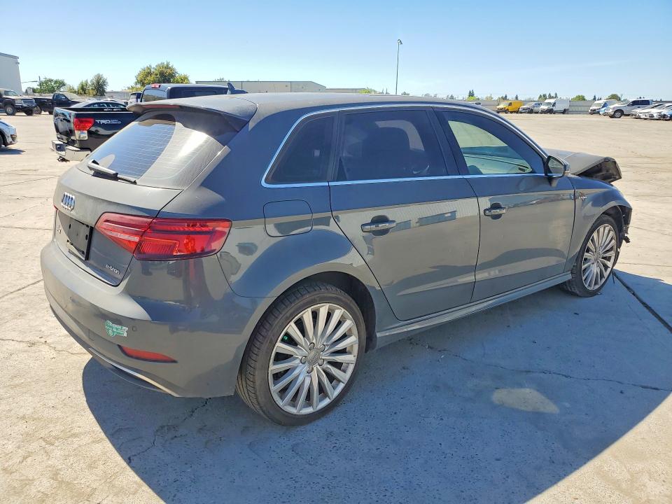 Aukcja sprzedaży 2017 Audi A3, vin: WAUSPBFF8HA127447, numer aukcji: 47469886