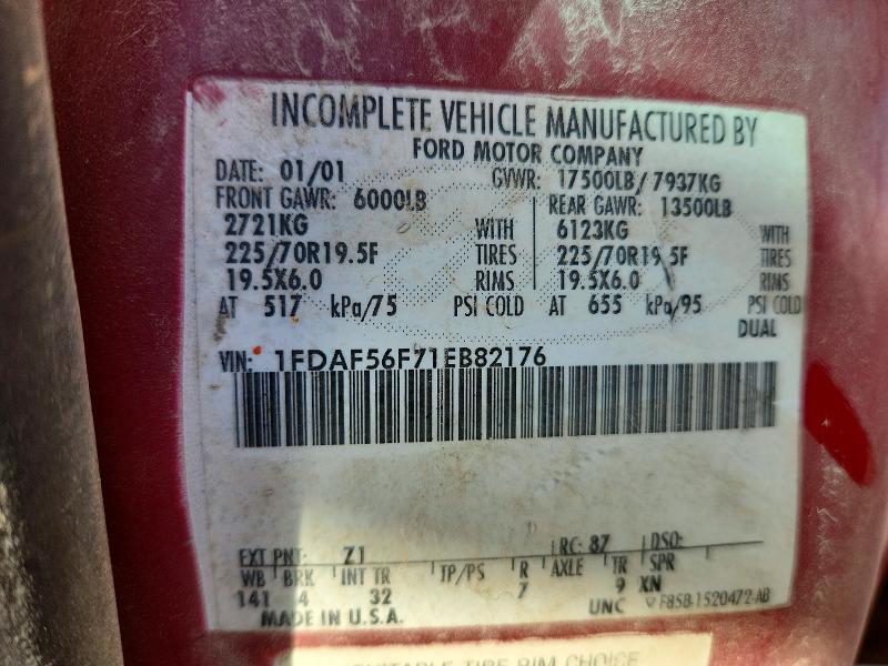 47247746 :رقم المزاد ، 1FDAF56F71EB82176 vin ، 2001 Ford F550 مزاد بيع