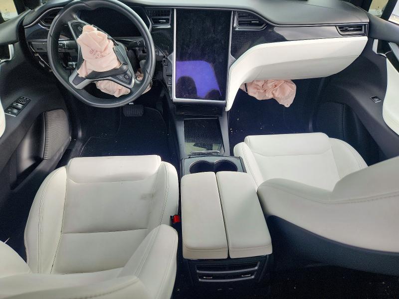 Продажа на аукционе авто 2020 Tesla Model X, vin: 5YJXCAE29LF281601, номер лота: 47251826
