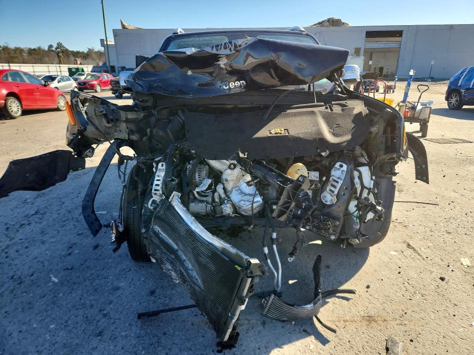 2015 Jeep Renegade მანქანა იყიდება აუქციონზე, vin: ZACCJBDT1FPC10278, აუქციონის ნომერი: 47026996