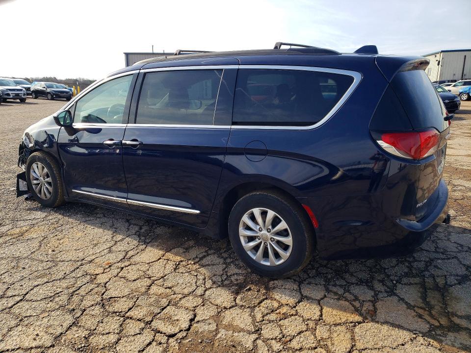 79745005 :رقم المزاد ، 2C4RC1BG3HR538806 vin ، 2017 Chrysler Pacifica مزاد بيع