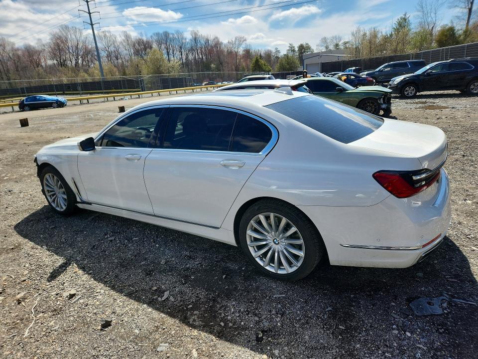 Продаж на аукціоні авто 2022 Bmw 740, vin: WBA7T2C00NCH62750, номер лоту: 45701916