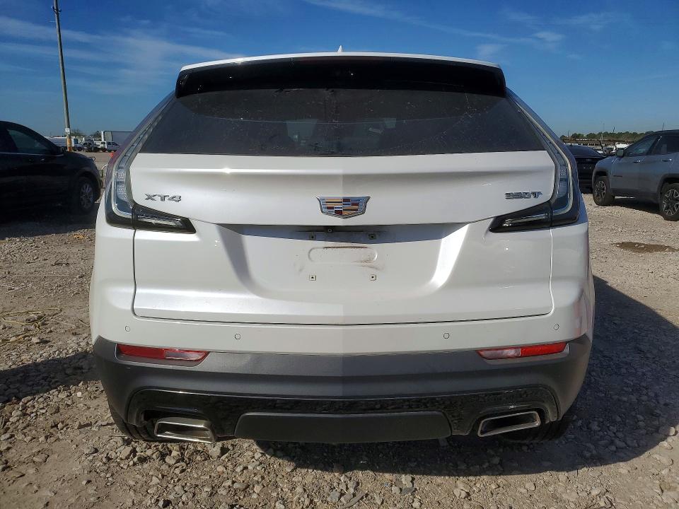 46475226 :رقم المزاد ، 1GYFZER46NF113470 vin ، 2022 Cadillac Xt4 مزاد بيع