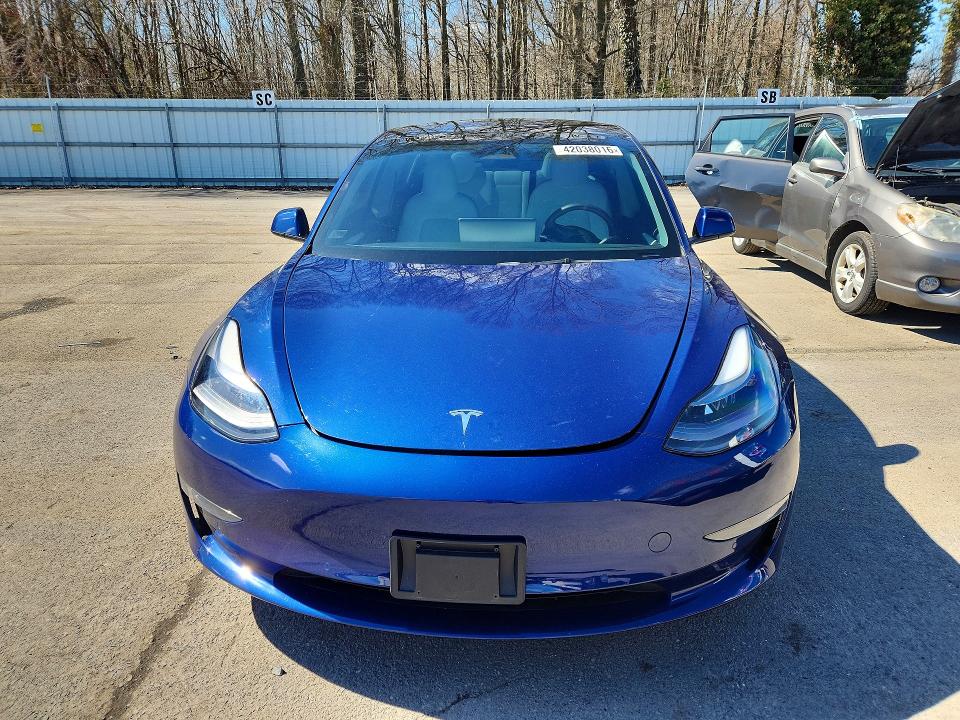 Продажа на аукционе авто 2022 Tesla Model 3, vin: 5YJ3E1EC1NF268636, номер лота: 42038016