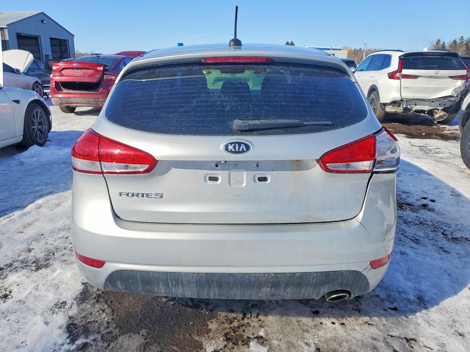 2018 Kia Forte მანქანა იყიდება აუქციონზე, vin: KNAFK5A82J5769459, აუქციონის ნომერი: 78485165