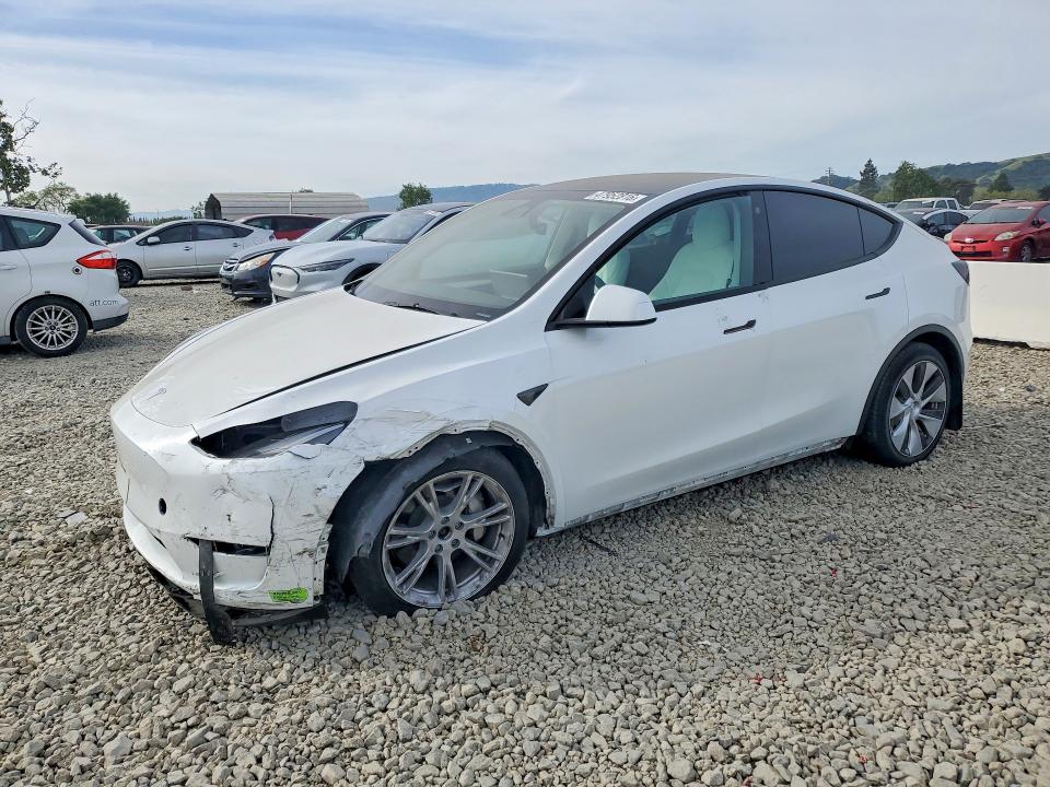 47952816 :رقم المزاد ، 7SAYGDEE9PF635887 vin ، 2023 Tesla Model Y مزاد بيع