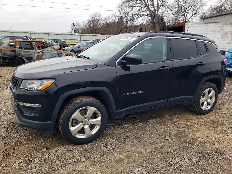 2018 Jeep Compass მანქანა იყიდება აუქციონზე, vin: 3C4NJDBB5JT400617, აუქციონის ნომერი: 79440455