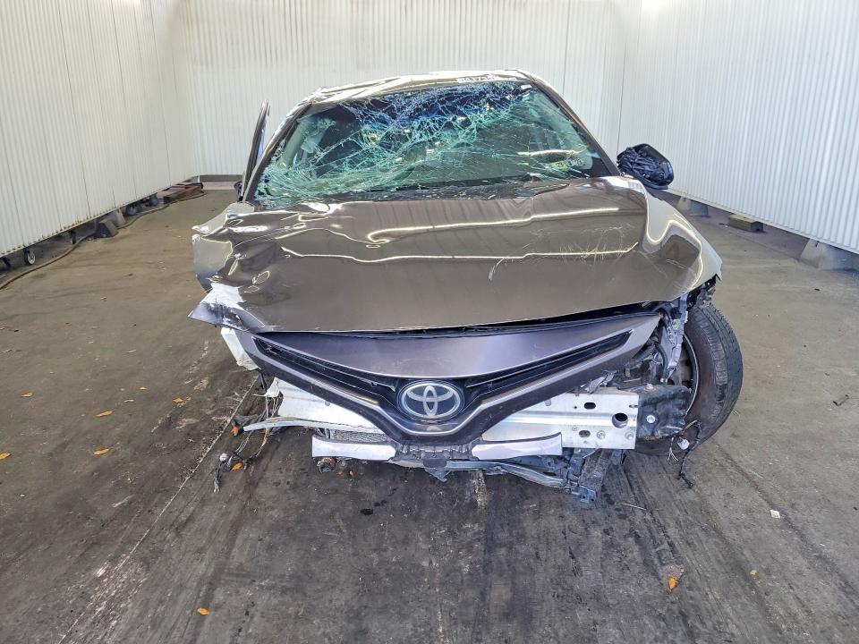 Продажа на аукционе авто 2019 Toyota Camry, vin: 4T1B11HKXKU199745, номер лота: 41739846