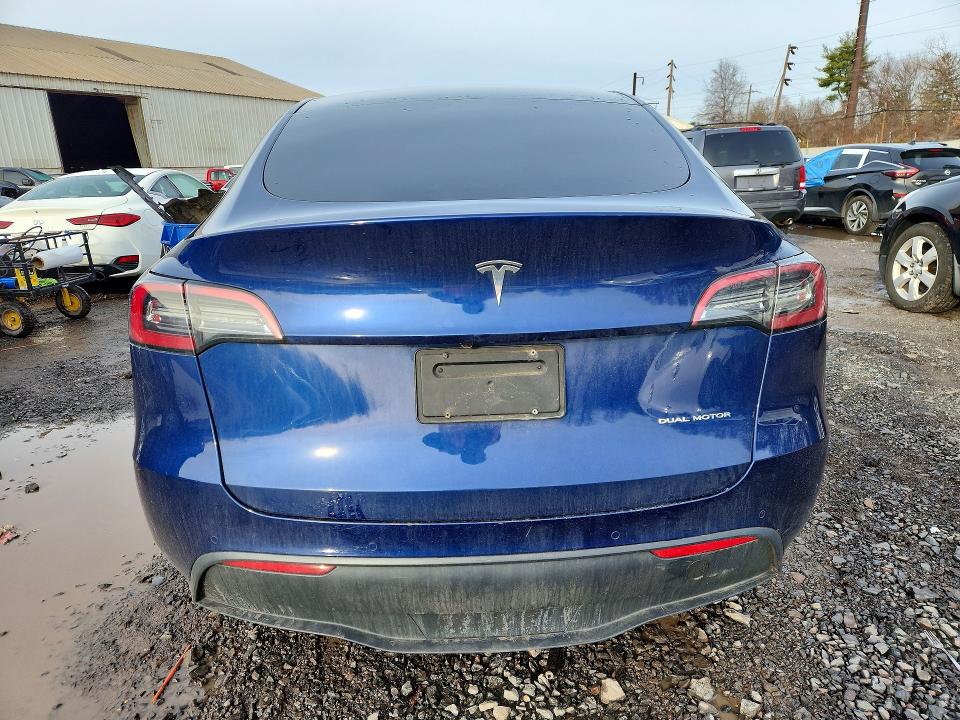 46036726 :رقم المزاد ، 5YJYGAEE9MF202352 vin ، 2021 Tesla Model Y مزاد بيع