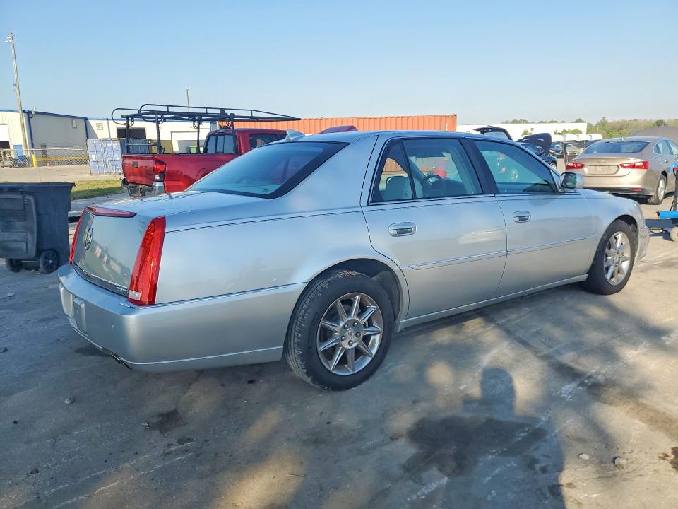 2010 Cadillac Dts მანქანა იყიდება აუქციონზე, vin: 1G6KD5EY9AU100040, აუქციონის ნომერი: 47226366