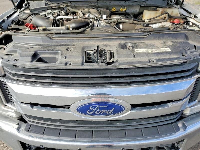 46355806 :رقم المزاد ، 1FT8W3BT2JEC72421 vin ، 2018 Ford F350 مزاد بيع