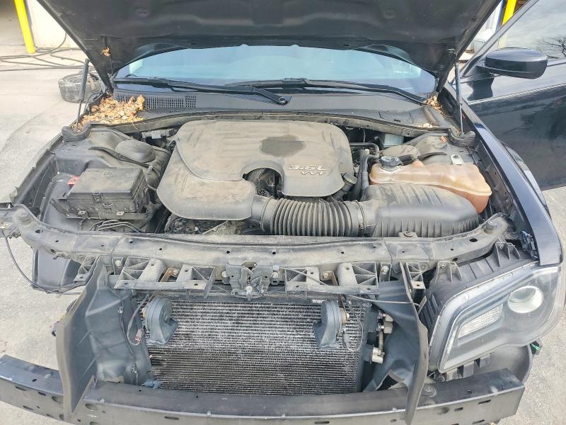 46471716 :رقم المزاد ، 2C3CCAAG1JH256199 vin ، 2018 Chrysler 300 مزاد بيع