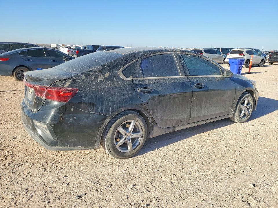 45868786 :رقم المزاد ، 3KPF24AD6LE180447 vin ، 2020 Kia Forte مزاد بيع
