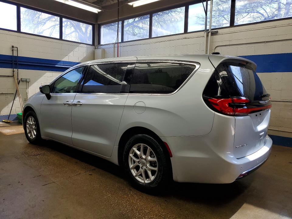 Продажа на аукционе авто 2024 Chrysler Pacifica, vin: 2C4RC1BG3RR134082, номер лота: 79559305