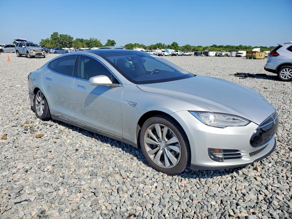2013 Tesla Model S მანქანა იყიდება აუქციონზე, vin: 5YJSA1DP7DFP13116, აუქციონის ნომერი: 47506846
