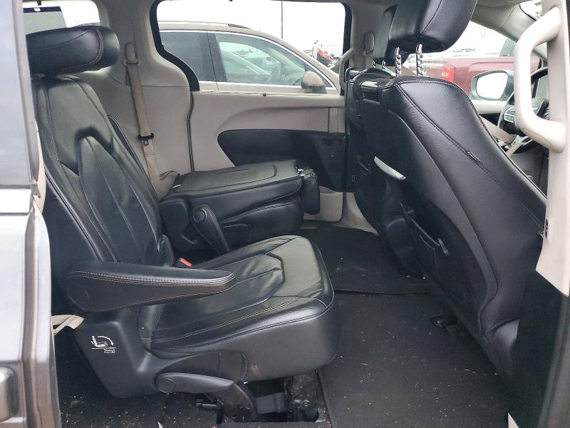 46478766 :رقم المزاد ، 2C4RC1EG7JR289542 vin ، 2018 Chrysler Pacifica مزاد بيع