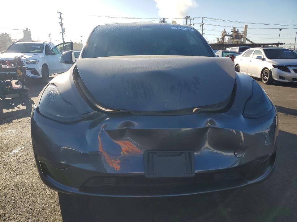 79197035 :رقم المزاد ، 5YJYGDEE3MF173805 vin ، 2021 Tesla Model Y مزاد بيع