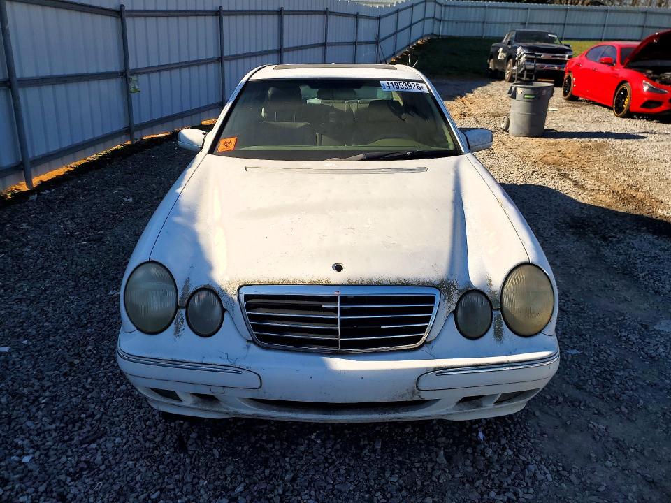 Aukcja sprzedaży 2000 Mercedes-benz E, vin: WDBJF65J7YB082721, numer aukcji: 41953926