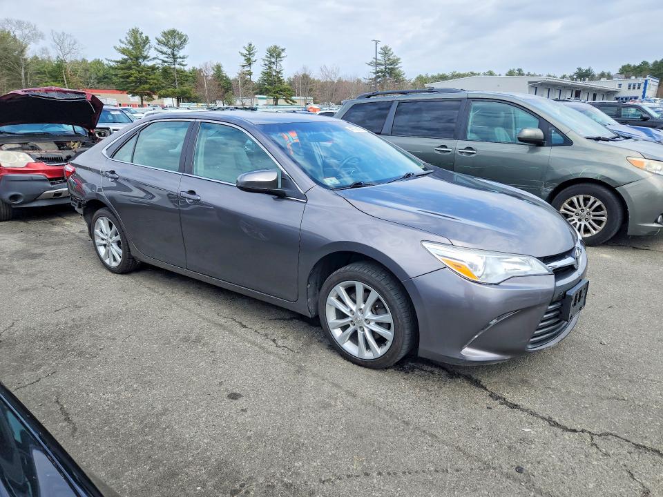 2017 Toyota Camry მანქანა იყიდება აუქციონზე, vin: 4T1BF1FK2HU388094, აუქციონის ნომერი: 47736196