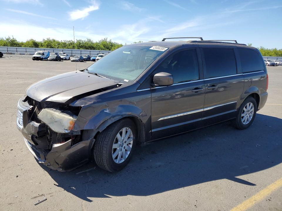 45666586 :رقم المزاد ، 2C4RC1BGXFR553199 vin ، 2015 Chrysler Town & Country مزاد بيع
