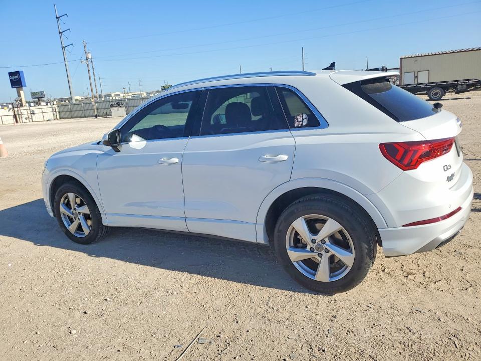 2020 Audi Q3 მანქანა იყიდება აუქციონზე, vin: WA1BECF39L1048571, აუქციონის ნომერი: 46197366
