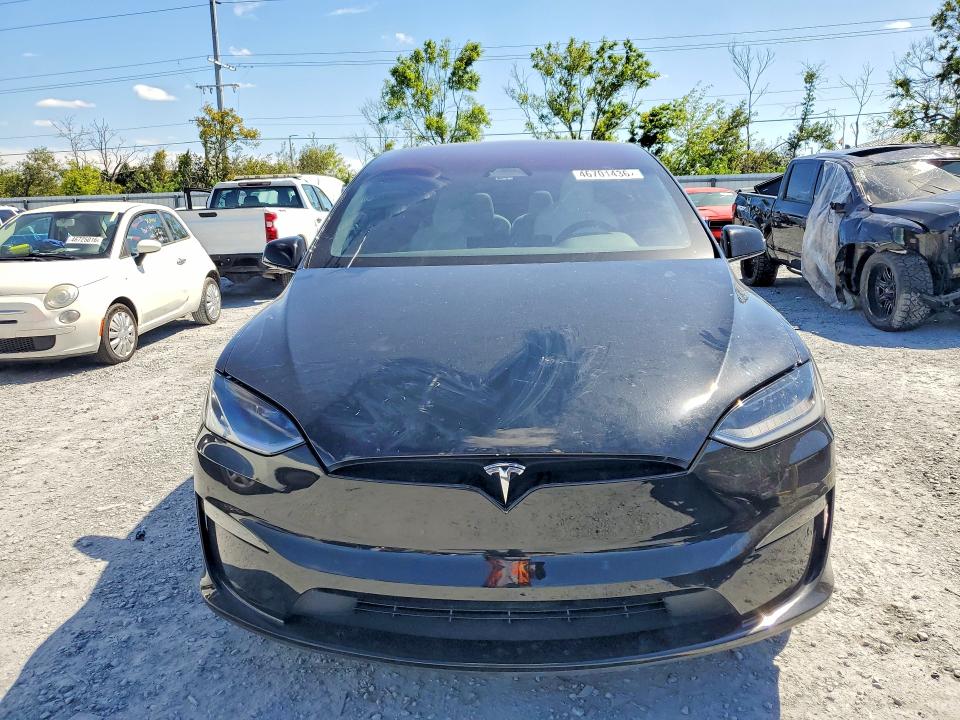 46701436 :رقم المزاد ، 7SAXCBE66RF440725 vin ، 2024 Tesla Model X مزاد بيع