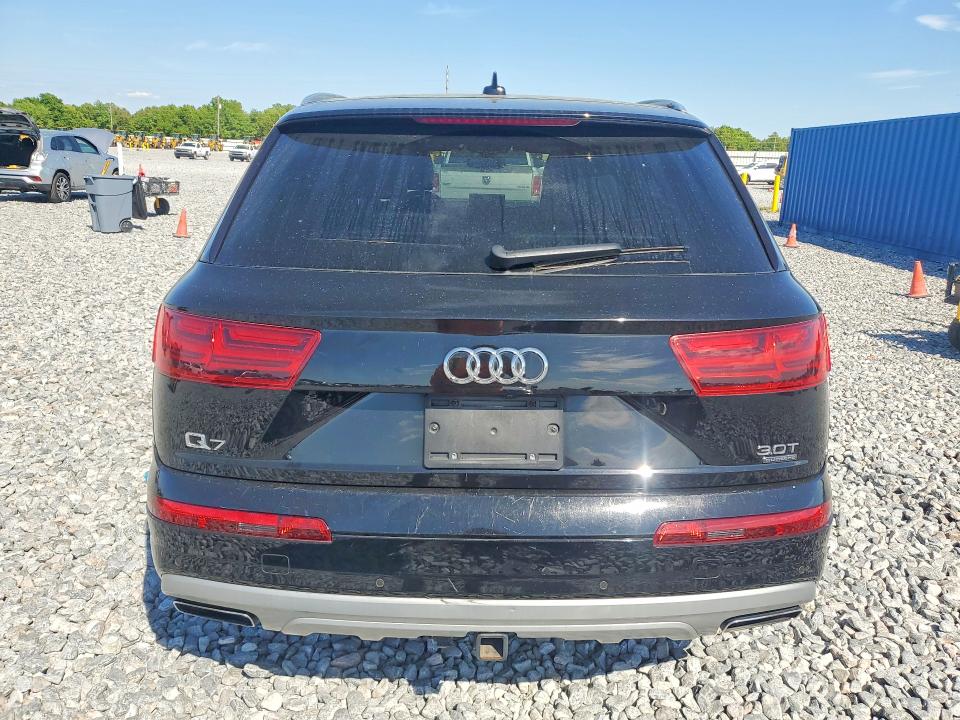2018 Audi Q7 მანქანა იყიდება აუქციონზე, vin: WA1VAAF70JD050690, აუქციონის ნომერი: 47166526