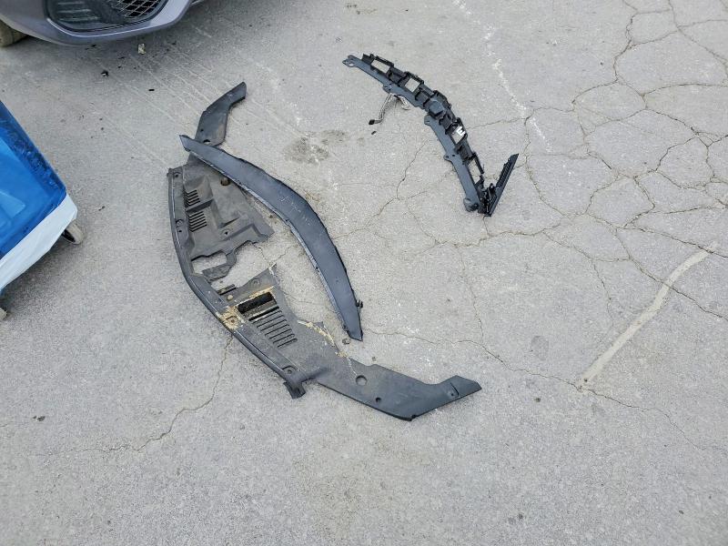 45581186 :رقم المزاد ، 19UDE2F72HA003931 vin ، 2017 Acura Ilx مزاد بيع