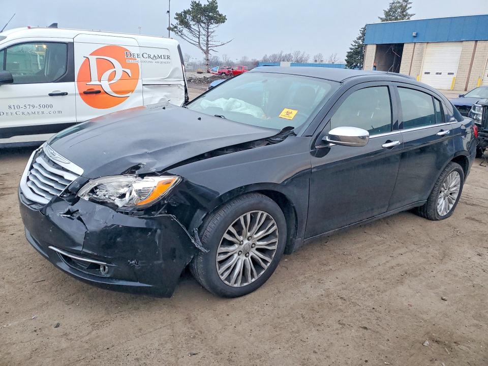 47020286 :رقم المزاد ، 1C3CCBCG9CN326237 vin ، 2012 Chrysler 200 مزاد بيع