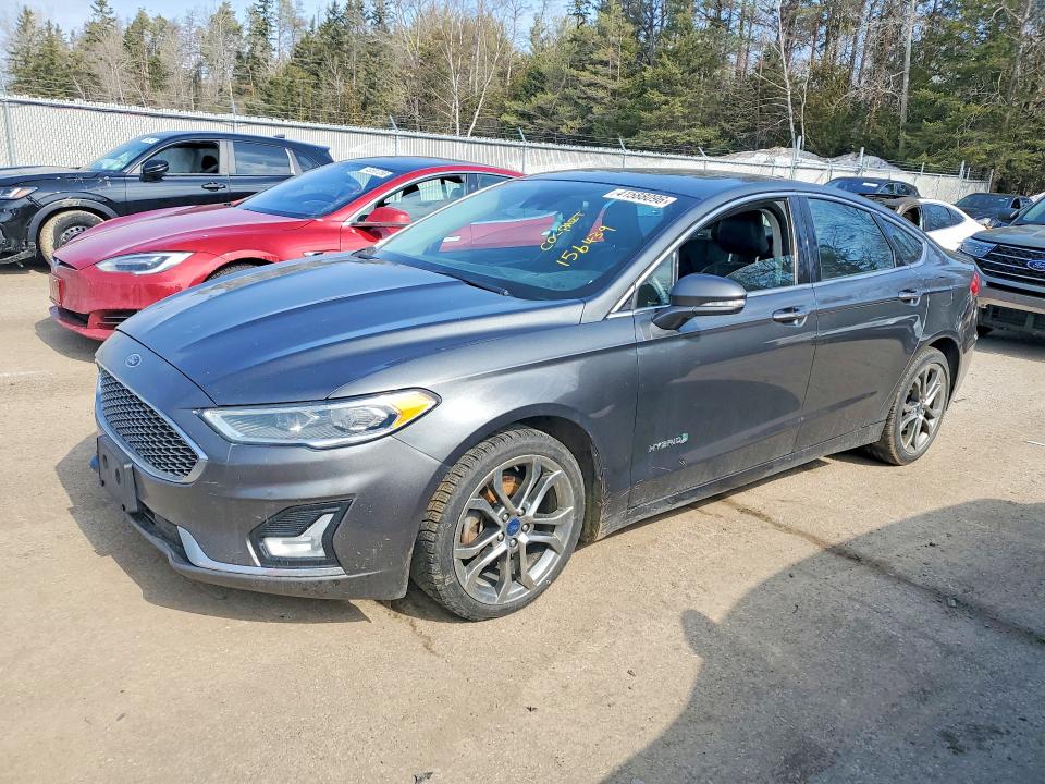 41588096 :رقم المزاد ، 3FA6P0RU3KR156439 vin ، 2019 Ford Fusion مزاد بيع