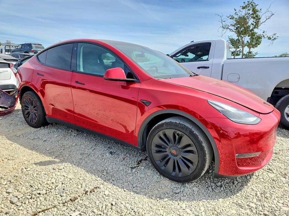 Продажа на аукционе авто 2022 Tesla Model Y, vin: 7SAYGDEE8NF560726, номер лота: 47828946