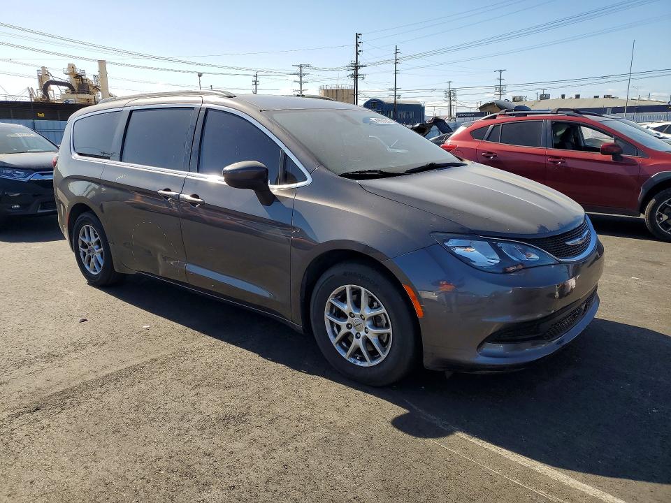 45501266 :رقم المزاد ، 2C4RC1DG8MR542762 vin ، 2021 Chrysler Voyager مزاد بيع